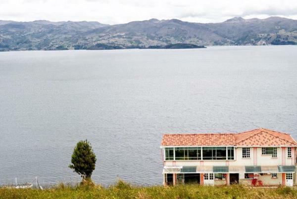 El Arca De Noah Bed and Breakfast Tota Exteriör bild